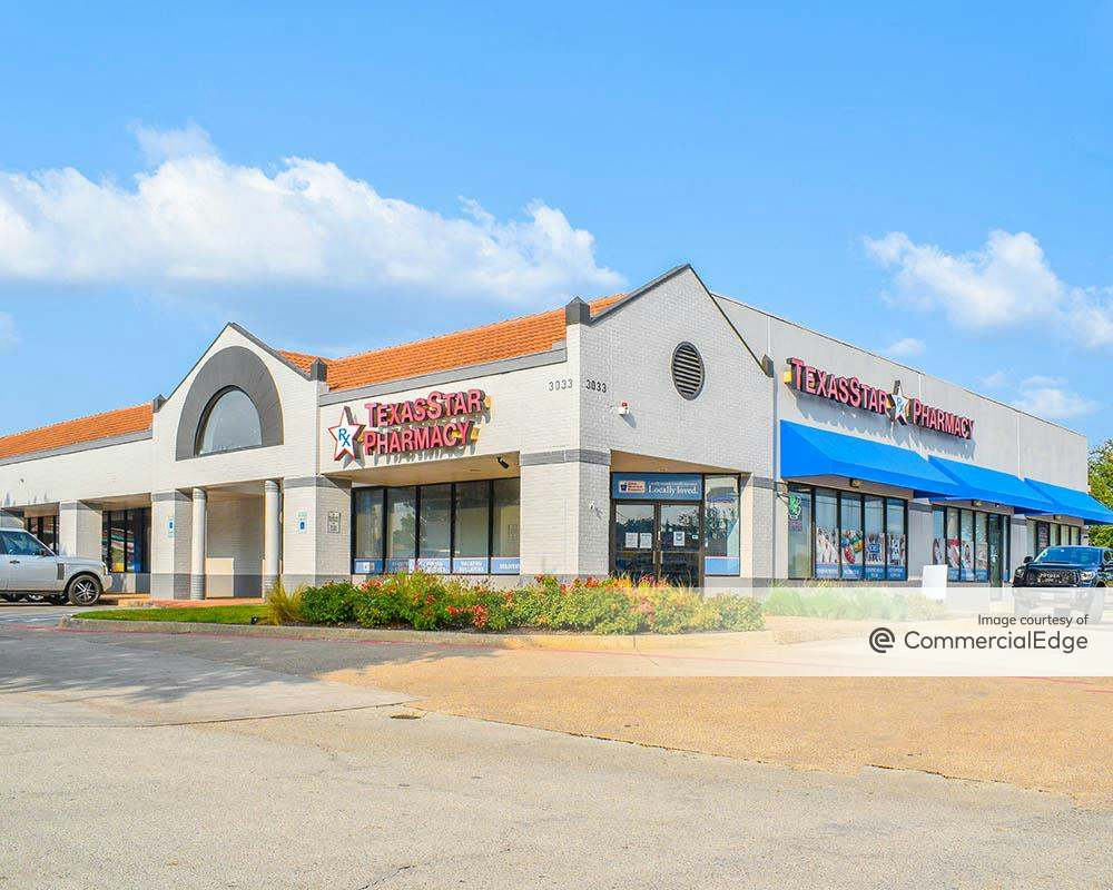 Crossroads Shopping Center 3033 West Parker Road, Plano, TX Retail